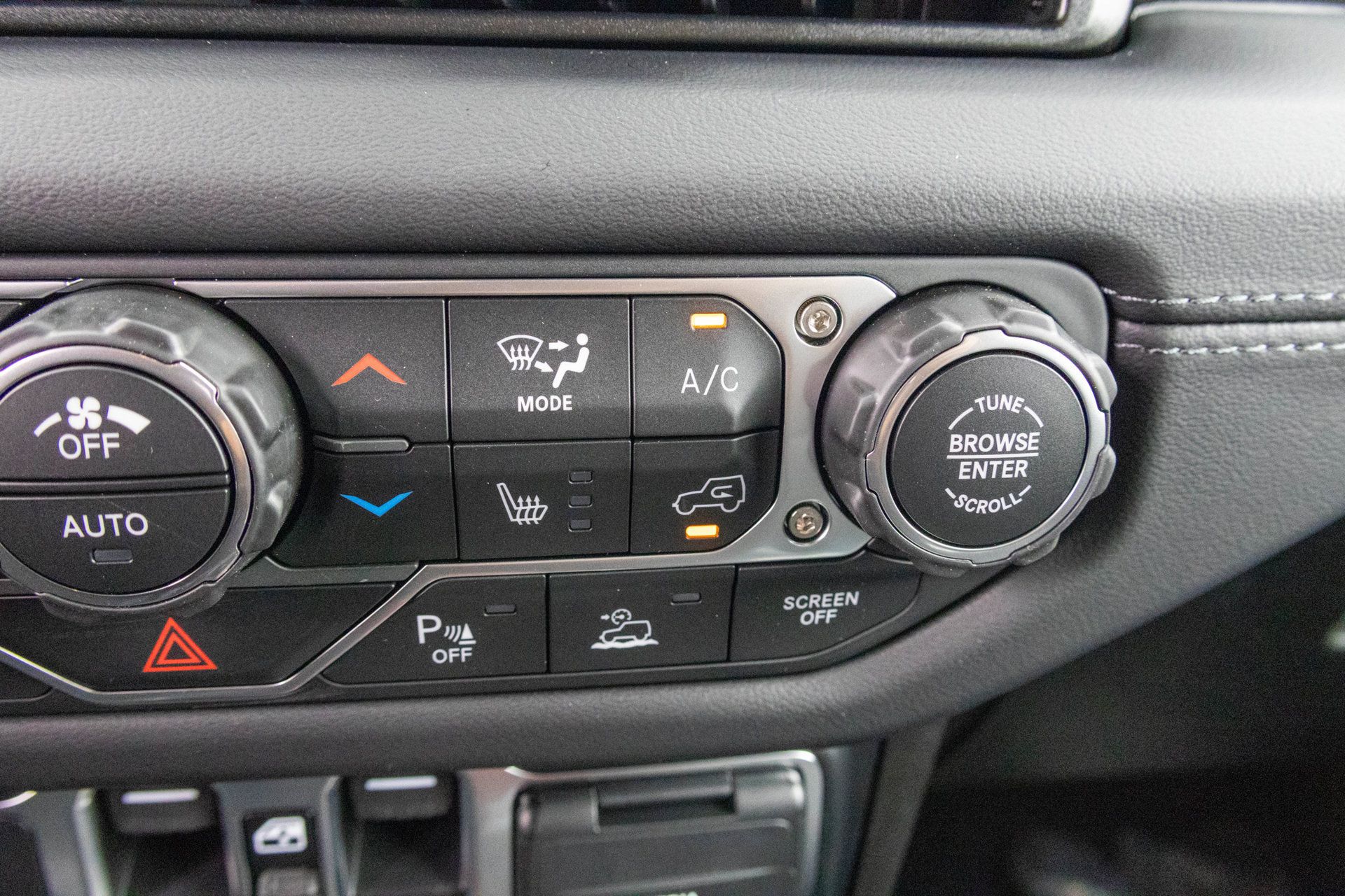 New 2026 Jeep Wrangler Unlimited Sahara AWD/4WD image 23