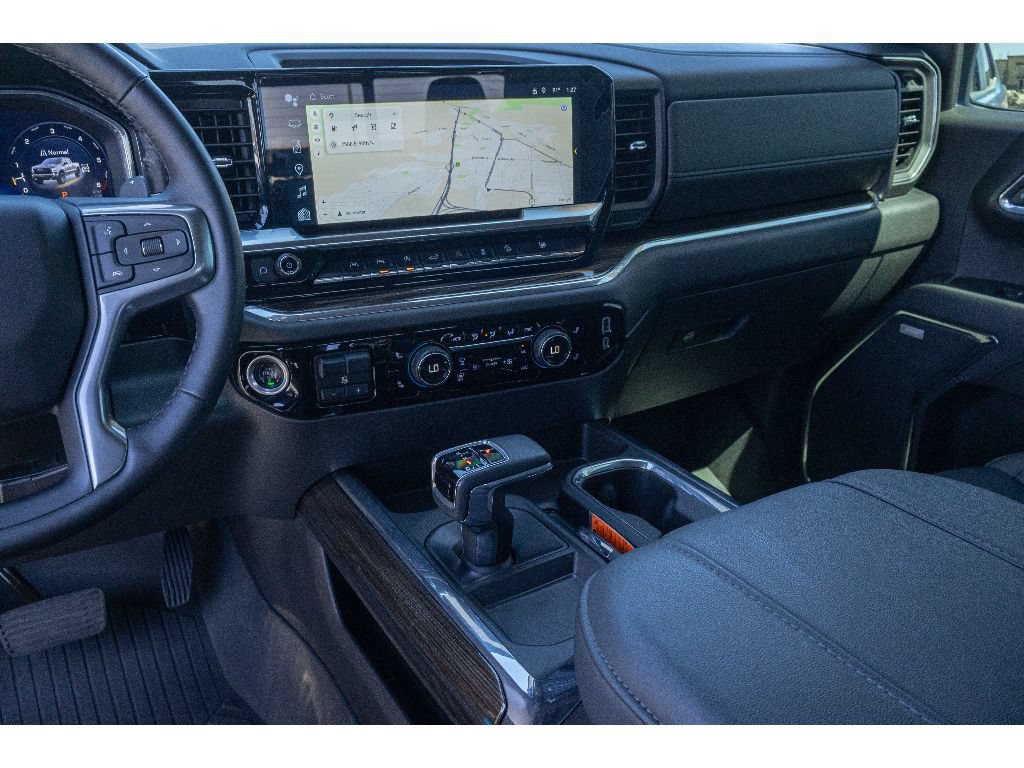 Used 2024 Chevrolet Silverado 1500 LT Trail Boss w/ LT Trail Boss Premium Package AWD/4WD image 23
