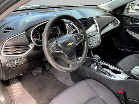Used 2023 Chevrolet Malibu LT image 16