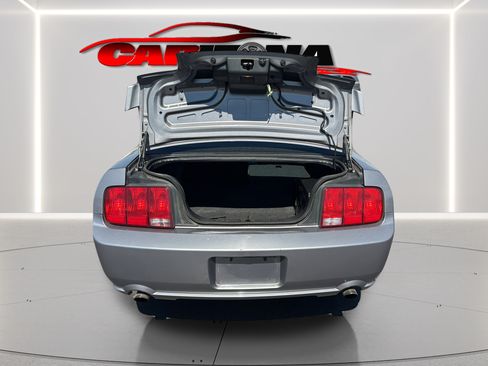 Used 2006 Ford Mustang GT RWD image 22
