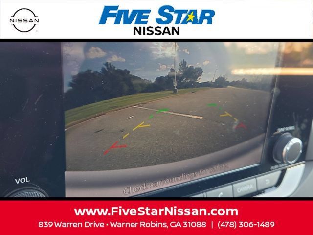 Used 2024 Nissan Pathfinder S FWD image 20