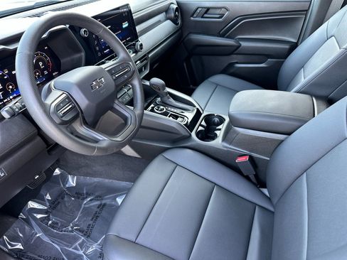 Used 2024 Chevrolet Colorado Trail Boss w/ Safety Package image 9