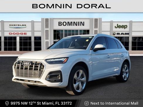 Used 2021 Audi Q5 Prestige w/ Prestige Package image 1