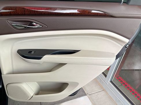 Used 2015 Cadillac SRX Luxury w/ Driver Awareness Package FWD image 27