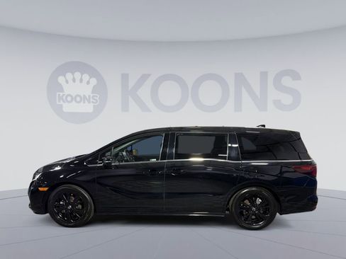Used 2023 Honda Odyssey Sport image 13