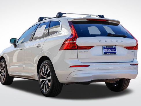 Used 2023 Volvo XC60 B5 Core w/ Climate Package image 5