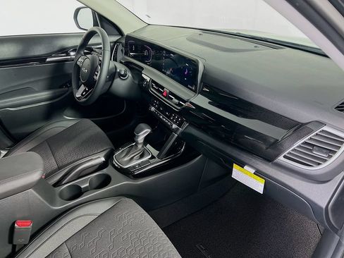 New 2026 Kia Seltos S FWD image 24