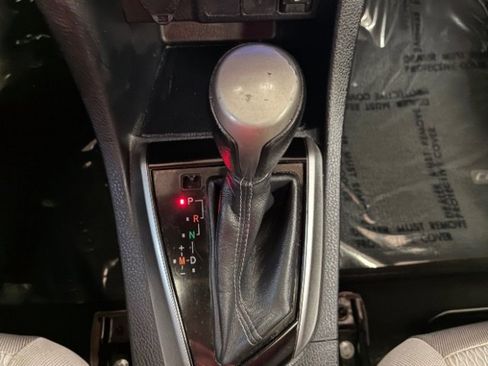 Used 2016 Toyota Corolla S image 21