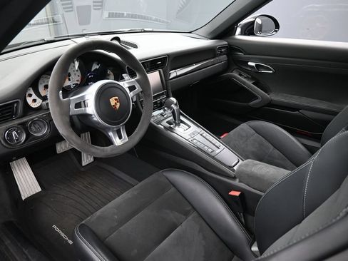 Certified 2015 Porsche 911 GT3 RWD image 4