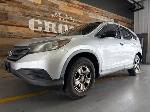 Used 2014 Honda CR-V LX image 2