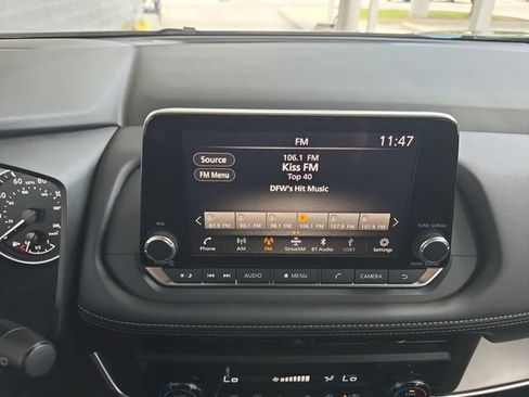 New 2026 Nissan Rogue SV FWD image 8