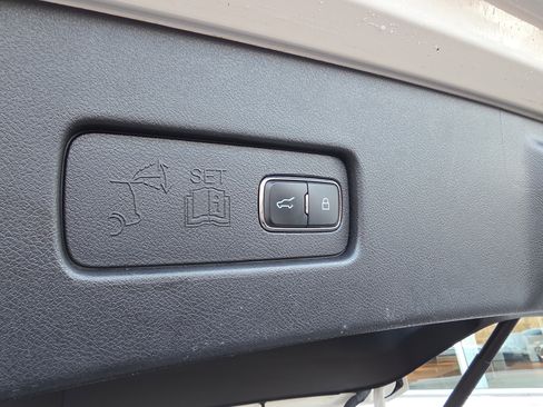 Used 2020 Lincoln Aviator Reserve w/ Equipment Group 202A image 39