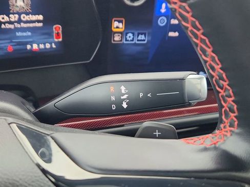 Used 2024 Chevrolet Traverse RS image 45