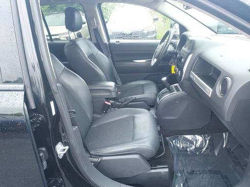 Used 2016 Jeep Compass Latitude AWD/4WD image 25