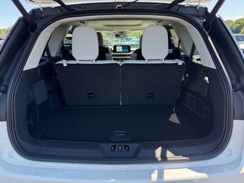 New 2026 Lincoln Aviator AWD image 26