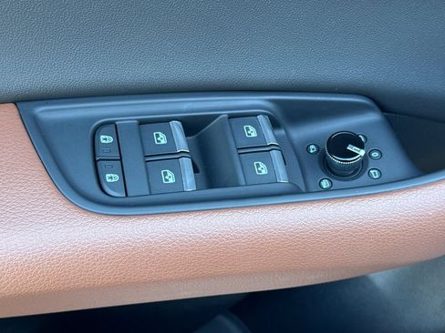 Certified 2023 Audi Q8 Premium AWD/4WD image 13