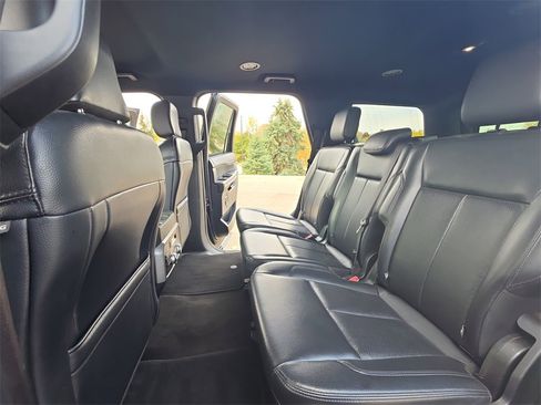 Used 2019 Ford Expedition XLT w/ Equipment Group 201A image 13
