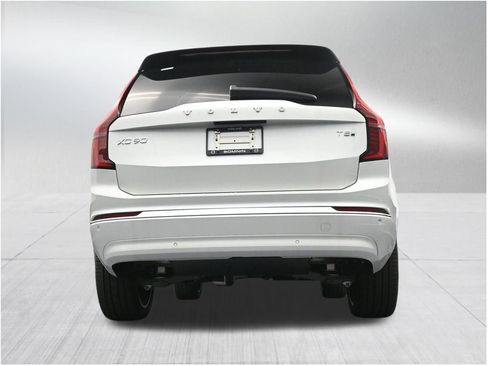 New 2026 Volvo XC90 T8 Plus AWD/4WD image 24