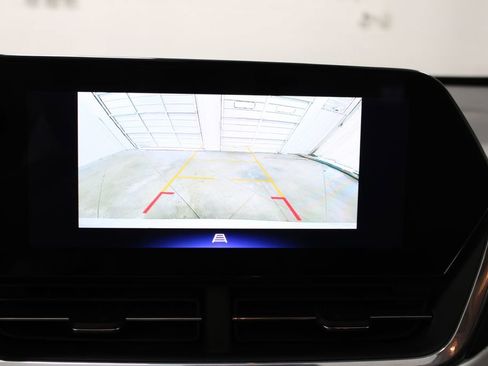 Used 2025 Chevrolet Trax LT image 40