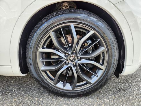 Used 2024 Maserati Levante GT Ultima AWD/4WD image 5