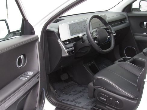 Used 2023 Hyundai Ioniq 5 Limited image 9