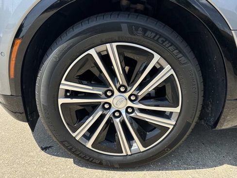 Used 2024 Cadillac Lyriq Luxury w/ LPO, Floor Liner Package AWD/4WD image 7
