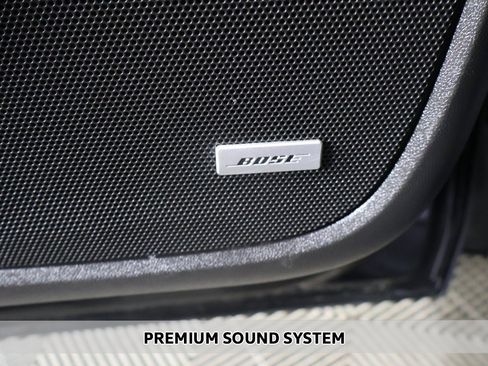 Used 2024 GMC Terrain AT4 w/ Infotainment Package II image 5