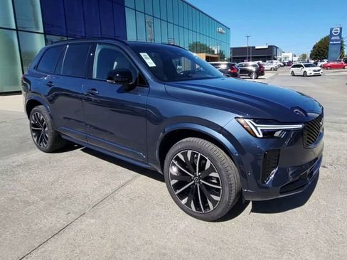 New 2026 Volvo XC90 B6 Ultra w/ Lounge Package image 6