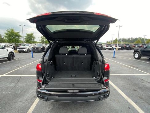 Used 2022 BMW X7 xDrive40i w/ M Sport Package AWD/4WD image 28
