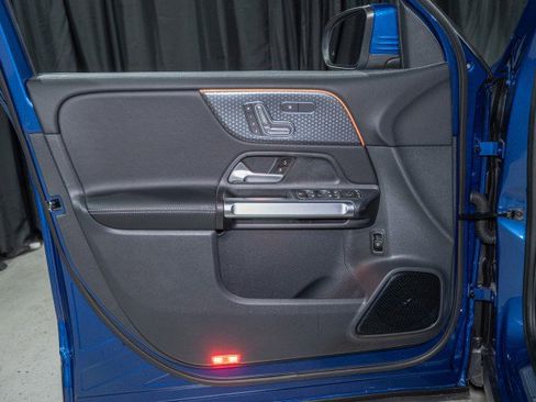 Used 2026 Mercedes-Benz GLB 250 image 10