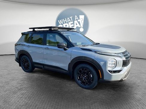 New 2026 Mitsubishi Outlander Trail Edition image 1