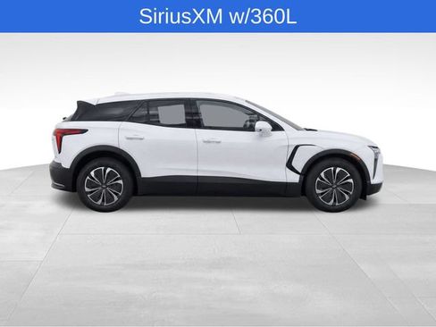 Used 2024 Chevrolet Blazer EV LT AWD/4WD image 8