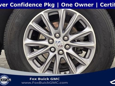 Certified 2024 Buick Enclave Essence FWD image 33
