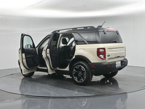 Used 2025 Ford Bronco Sport Outer Banks w/ Outer Banks Tech Package+ AWD/4WD image 36