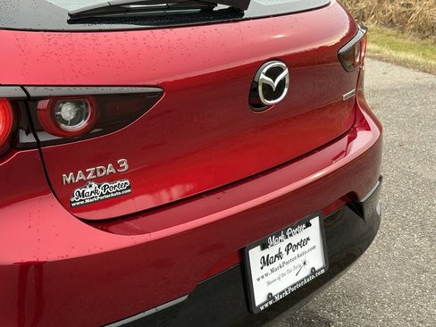 Used 2023 MAZDA MAZDA3 s image 10