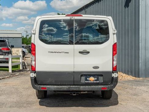 Used 2015 Ford Transit 250 130 Low Roof w/ Exterior Upgrade Package RWD image 5