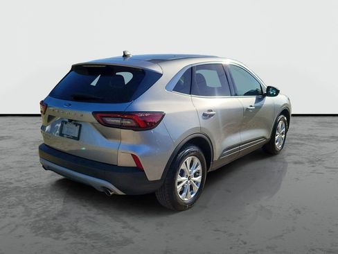Used 2024 Ford Escape Active FWD image 2