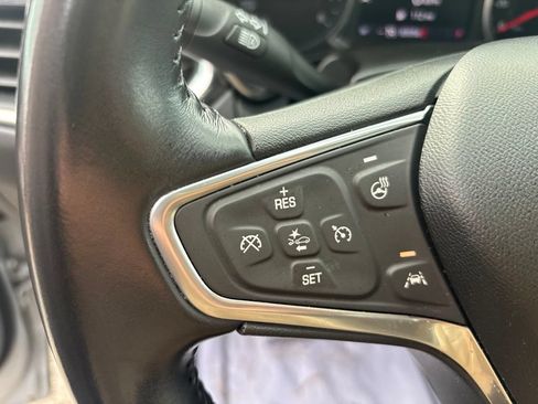Used 2022 Chevrolet Equinox Premier AWD/4WD image 25