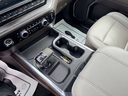 Used 2023 GMC Sierra 1500 SLT w/ SLT Premium Package image 22