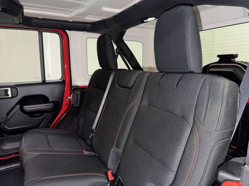 Used 2021 Jeep Wrangler Unlimited Rubicon image 16