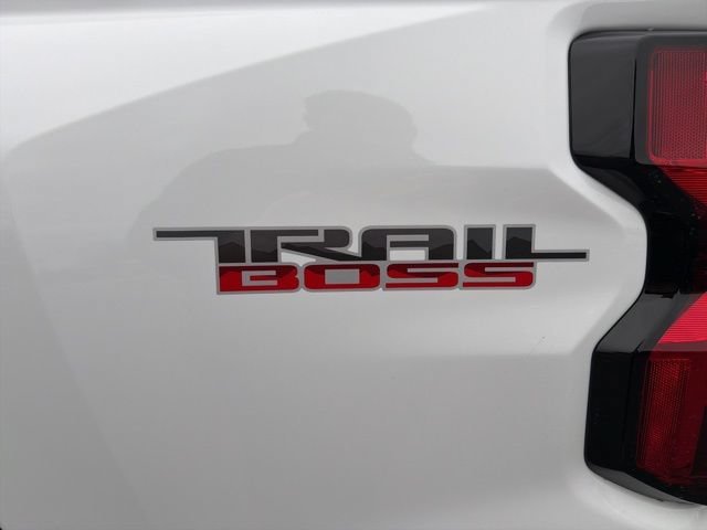 New 2026 Chevrolet Colorado Trail Boss AWD/4WD image 12