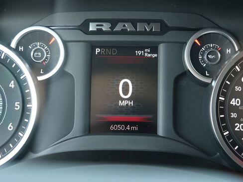 Used 2026 RAM 2500 Tradesman AWD/4WD image 4
