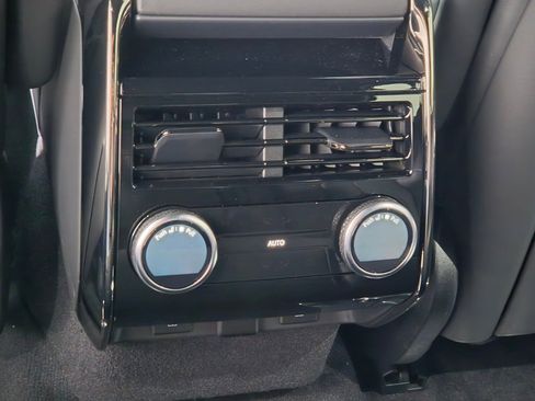 New 2026 Land Rover Range Rover Sport Dynamic SE AWD/4WD image 14