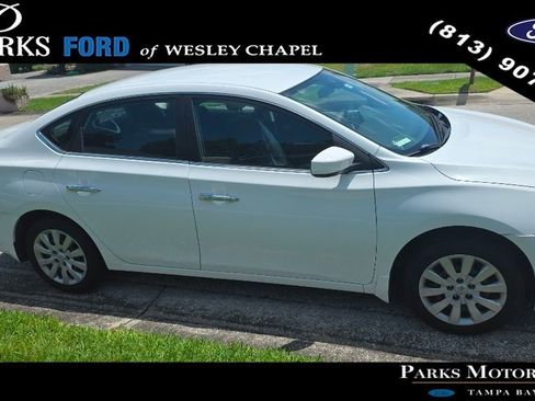 Used 2019 Nissan Sentra S FWD image 1