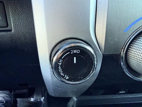 Used 2014 Toyota Tundra Limited w/ Limited Premium Package image 36