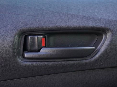 Used 2023 Toyota Corolla LE image 7