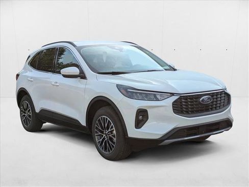 New 2025 Ford Escape SE image 7