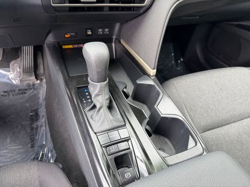 Used 2025 Toyota Camry LE FWD image 28