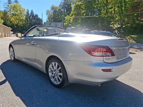 Used 2011 Lexus IS 250C image 6