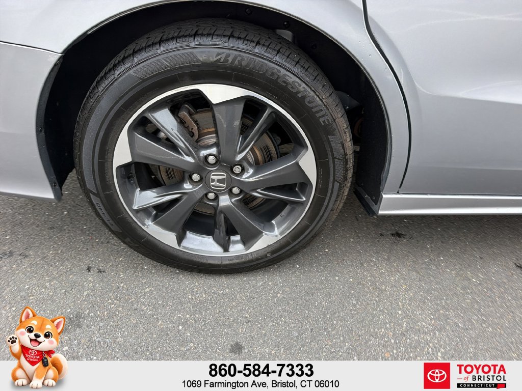 Used 2024 Honda Odyssey Elite image 11